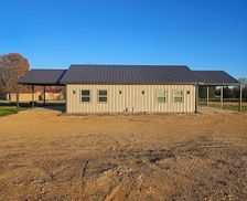 United States Oklahoma Hugo vacation rental compare prices direct by owner 33149382