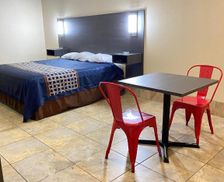 United States Texas McAllen vacation rental compare prices direct by owner 12778074