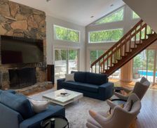 United States New York East Hampton vacation rental compare prices direct by owner 225195