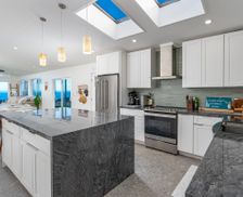 United States Hawaii Waialua vacation rental compare prices direct by owner 33522782