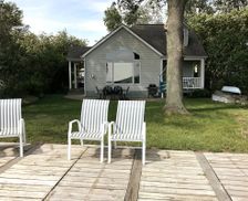 United States New York Lakeville vacation rental compare prices direct by owner 34014858