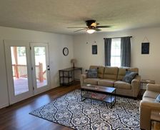 United States Kentucky Brandenburg vacation rental compare prices direct by owner 33793101