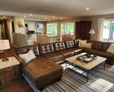 United States New York Canandaigua vacation rental compare prices direct by owner 2434921