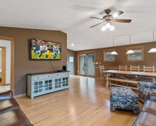 United States Wisconsin Ashwaubenon vacation rental compare prices direct by owner 393808