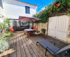 France Nouvelle-Aquitaine La Couarde-sur-Mer vacation rental compare prices direct by owner 11020993