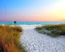 United States Florida Sarasota vacation rental compare prices direct by owner 33620047