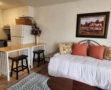 United States New York Queens vacation rental compare prices direct by owner 33966726