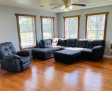 United States Missouri Alton vacation rental compare prices direct by owner 33962664