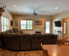 United States Wisconsin Winter vacation rental compare prices direct by owner 33801106