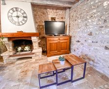 France Aquitaine Limousin Poitou-Charentes Rouffignac-Saint-Cernin-de-Reilhac vacation rental compare prices direct by owner 6408799