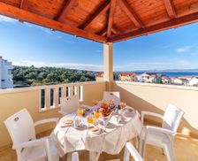 Croatia Split-Dalmatia County Supetar vacation rental compare prices direct by owner 6392951