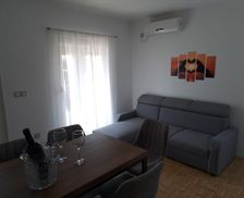 Croatia Zadar County Bibinje vacation rental compare prices direct by owner 5039137