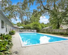 United States Florida Gainesville vacation rental compare prices direct by owner 244431