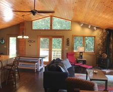 United States Michigan Central Lake vacation rental compare prices direct by owner 11402070