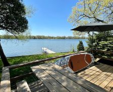 United States Illinois Grayslake vacation rental compare prices direct by owner 29342517