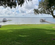 United States Florida Ocklawaha vacation rental compare prices direct by owner 11403711