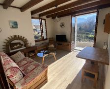 France Auvergne-Rhône-Alpes Menthon-Saint-Bernard vacation rental compare prices direct by owner 3936625