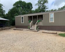 United States Texas Cedar Creek vacation rental compare prices direct by owner 1150355