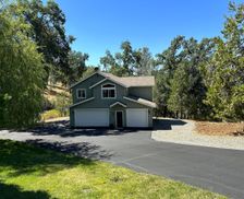 United States California Placerville vacation rental compare prices direct by owner 11406119