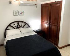 Ecuador Galapagos Puerto Baquerizo Moreno vacation rental compare prices direct by owner 13876325