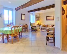 France Provence-Alpes-Côte d'Azur Arles vacation rental compare prices direct by owner 15886936