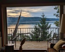 United States Washington Lilliwaup vacation rental compare prices direct by owner 881304