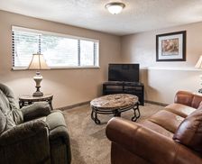 United States Utah Cedar City vacation rental compare prices direct by owner 612876