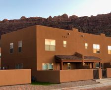 United States Utah Moab vacation rental compare prices direct by owner 120268