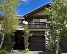 United States California Mammoth Lakes vacation rental compare prices direct by owner 2301967