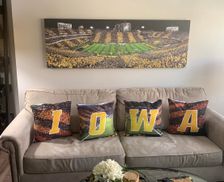 United States Iowa Iowa City vacation rental compare prices direct by owner 278293