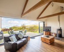 United Kingdom Wales Broad Haven vacation rental compare prices direct by owner 6446401