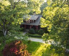 United States North Carolina Flat Rock vacation rental compare prices direct by owner 4624991