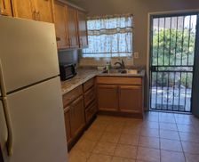 United States California Lynwood vacation rental compare prices direct by owner 1249134