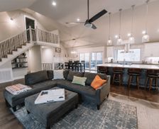 United States Arkansas Bentonville vacation rental compare prices direct by owner 11446871