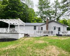 United States New York Lake George vacation rental compare prices direct by owner 1743724