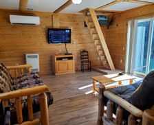 United States Maine Ashland vacation rental compare prices direct by owner 378991