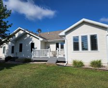 United States Wisconsin Oshkosh vacation rental compare prices direct by owner 1096915