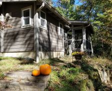 United States North Carolina Cedar Mountain vacation rental compare prices direct by owner 2741959