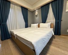 South Korea Seoul Yeonnam-dong, Mapo-gu vacation rental compare prices direct by owner 8453296