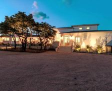 United States Texas Dripping Springs vacation rental compare prices direct by owner 2728819