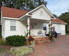 United States North Carolina Lexington vacation rental compare prices direct by owner 3793546