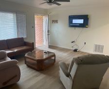 United States Texas Lubbock vacation rental compare prices direct by owner 24925940