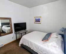United States Wyoming Casper vacation rental compare prices direct by owner 950801