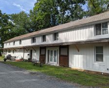 United States New York Goshen vacation rental compare prices direct by owner 10212867