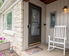 United States Wisconsin Wauwatosa vacation rental compare prices direct by owner 1266711