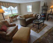 United States Wisconsin New Berlin vacation rental compare prices direct by owner 2771538