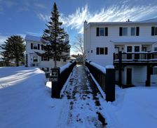 United States Vermont Stowe vacation rental compare prices direct by owner 11456722