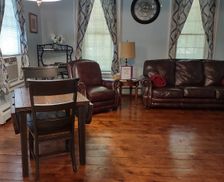 United States New York Seneca Falls vacation rental compare prices direct by owner 2809817