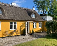 Denmark Hovedstaden Humlebæk vacation rental compare prices direct by owner 4028386