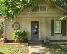 United States Arkansas Conway vacation rental compare prices direct by owner 1337700